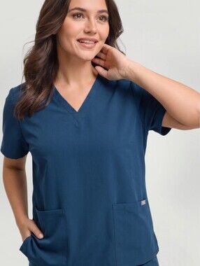 FIGS Casma Three Pocket Scrub Top Large Navy V-Neck Aesthetic Nurse OOTD FIONx